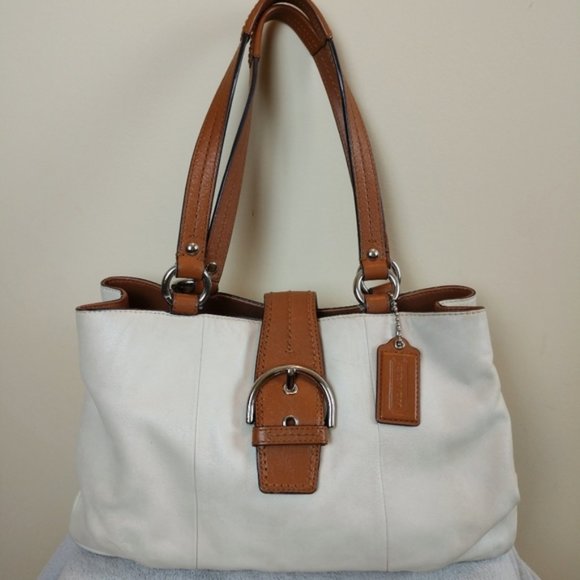 Coach Handbags - Coach Leather Shoulder Handbag
